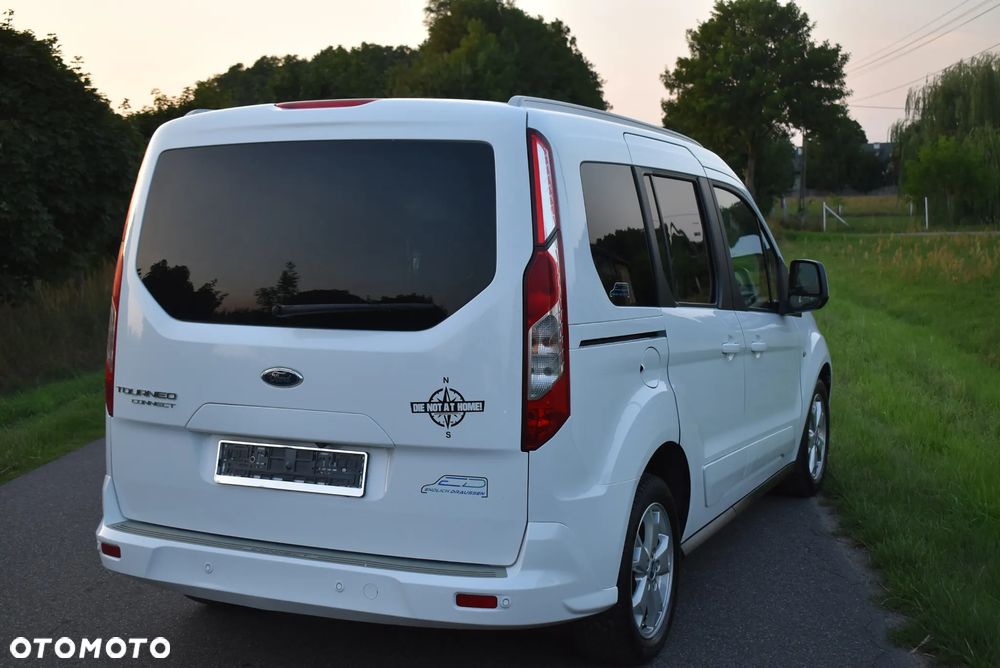 Ford Tourneo Connect - 11