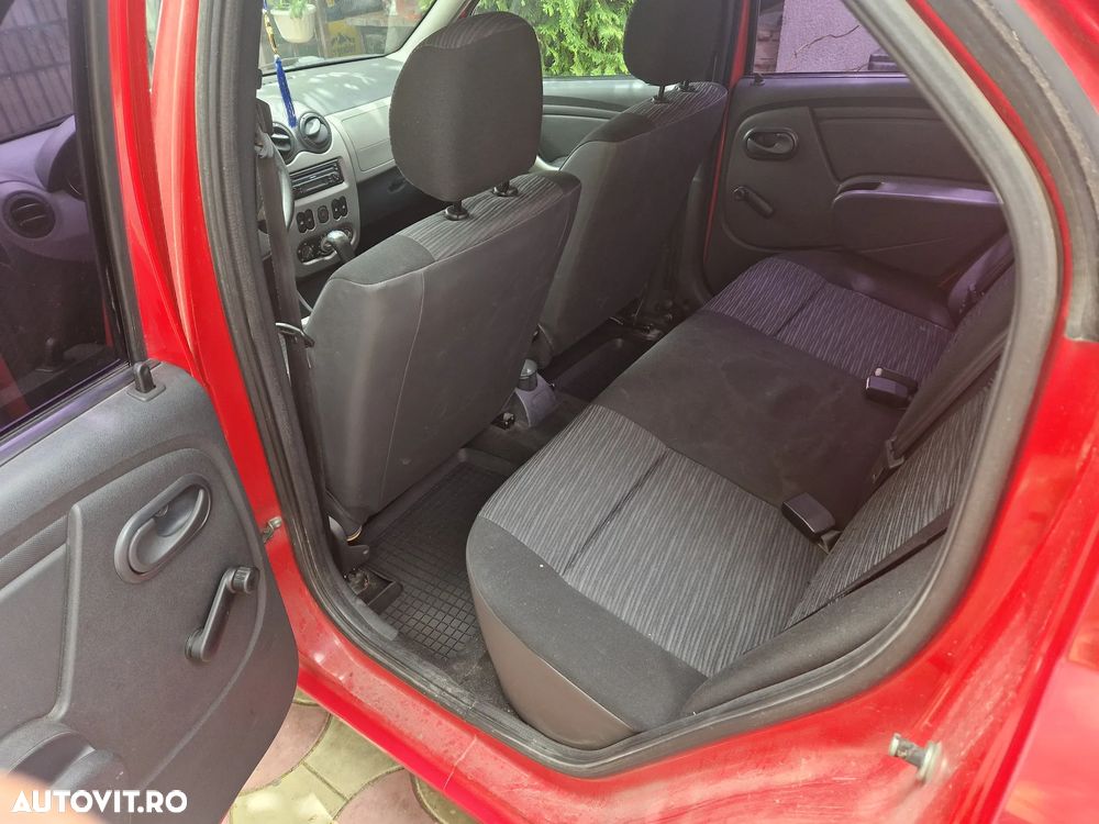 Dacia Logan 1.4 MPI - 6