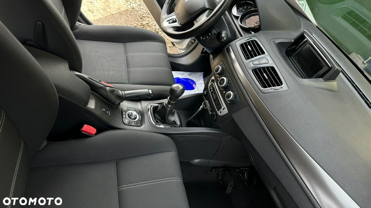 Renault Megane - 11