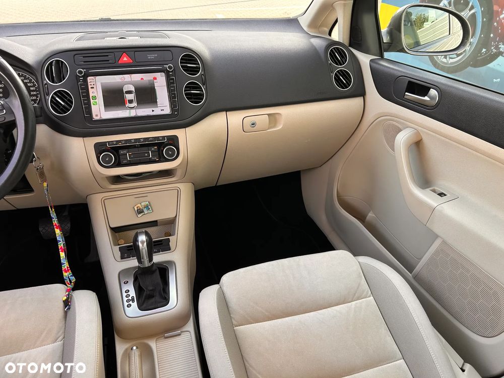 Volkswagen Golf Plus - 33