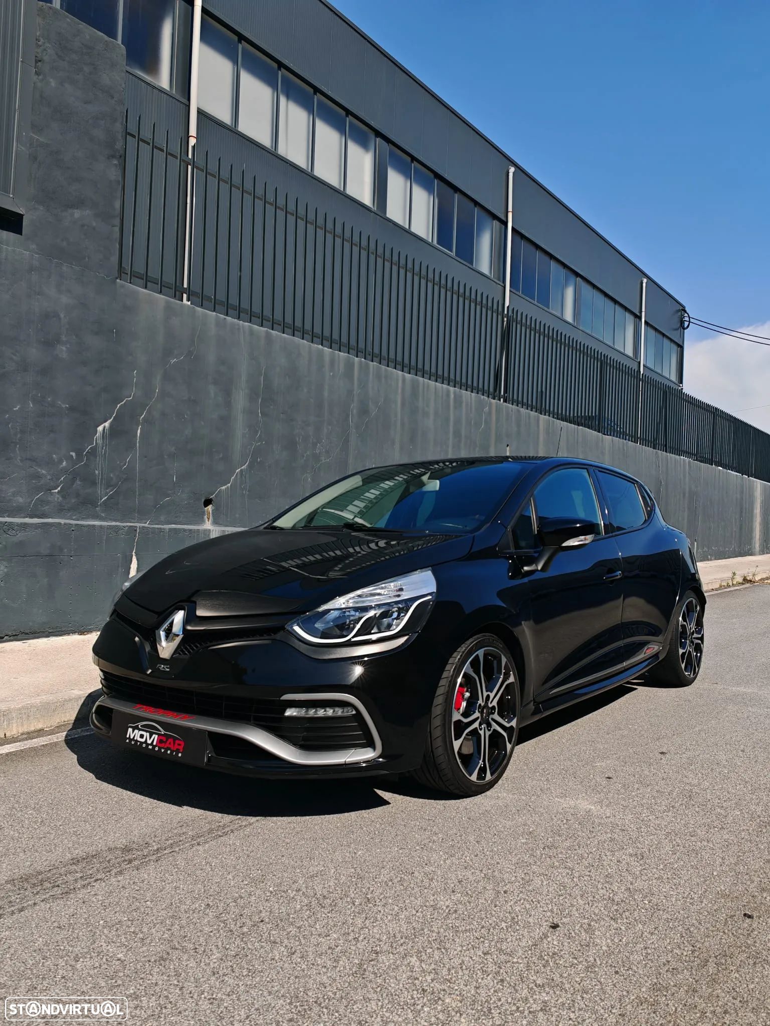 Renault Clio TCe 220 EDC R.S. Trophy - 1