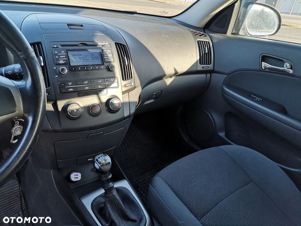 Hyundai i30 1.6 CRDi Premium - 9