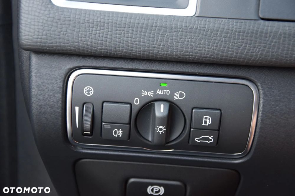 Volvo XC 60 D5 AWD Summum - 36