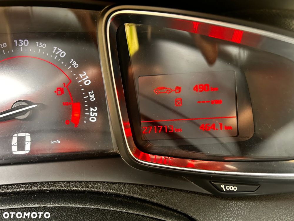 Citroën DS5 HDi 165 SoChic - 18
