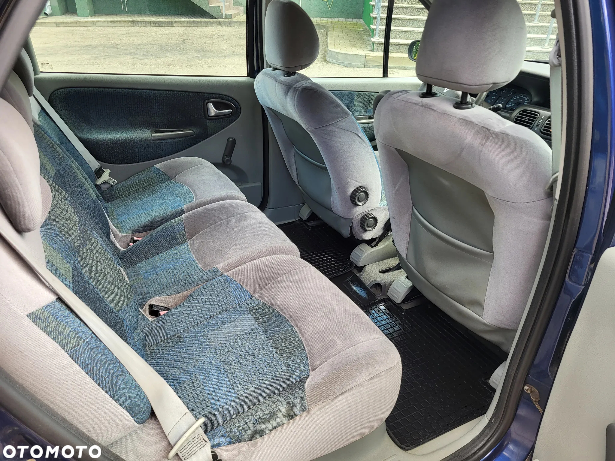 Renault Scenic 1.6 16V Dynamique - 9