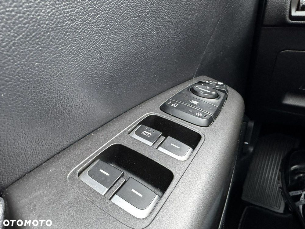 Kia Sportage 1.7 CRDI Business Line 2WD - 23