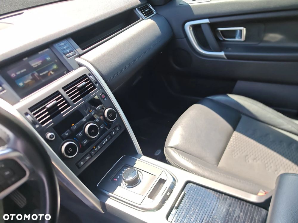 Land Rover Discovery Sport 2.0 D180 SE - 17