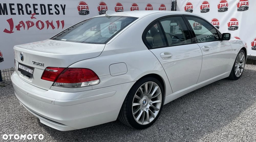 BMW Seria 7 750Li - 9