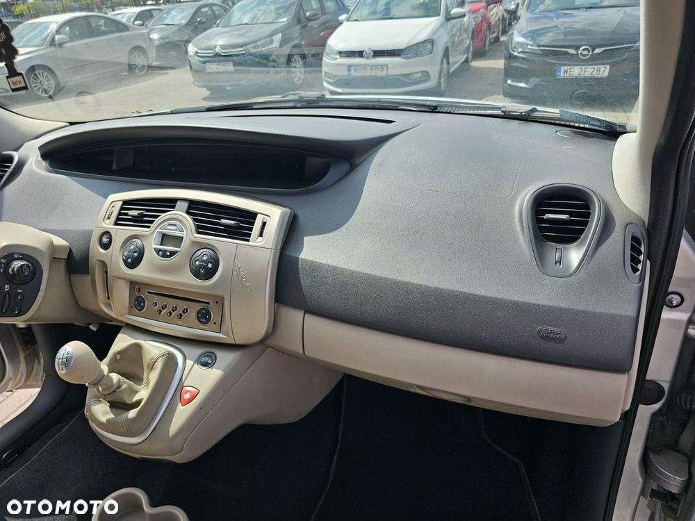 Renault Scenic 1.5 dCi Expression - 27