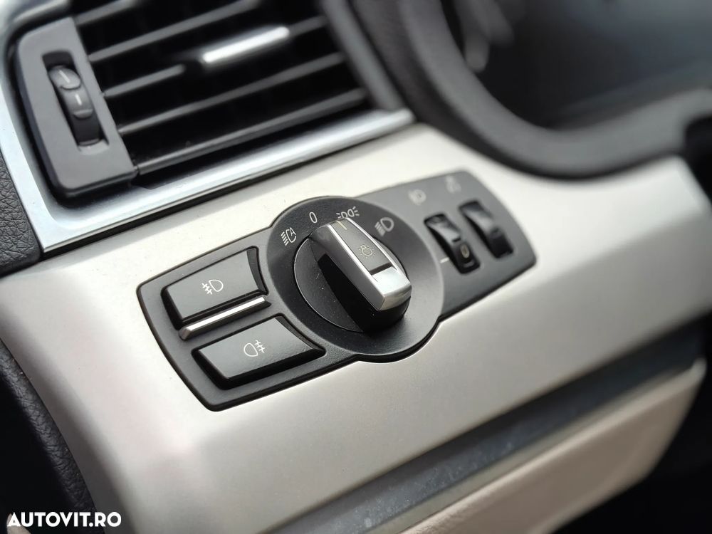 BMW Seria 5 520d Gran Turismo - 33