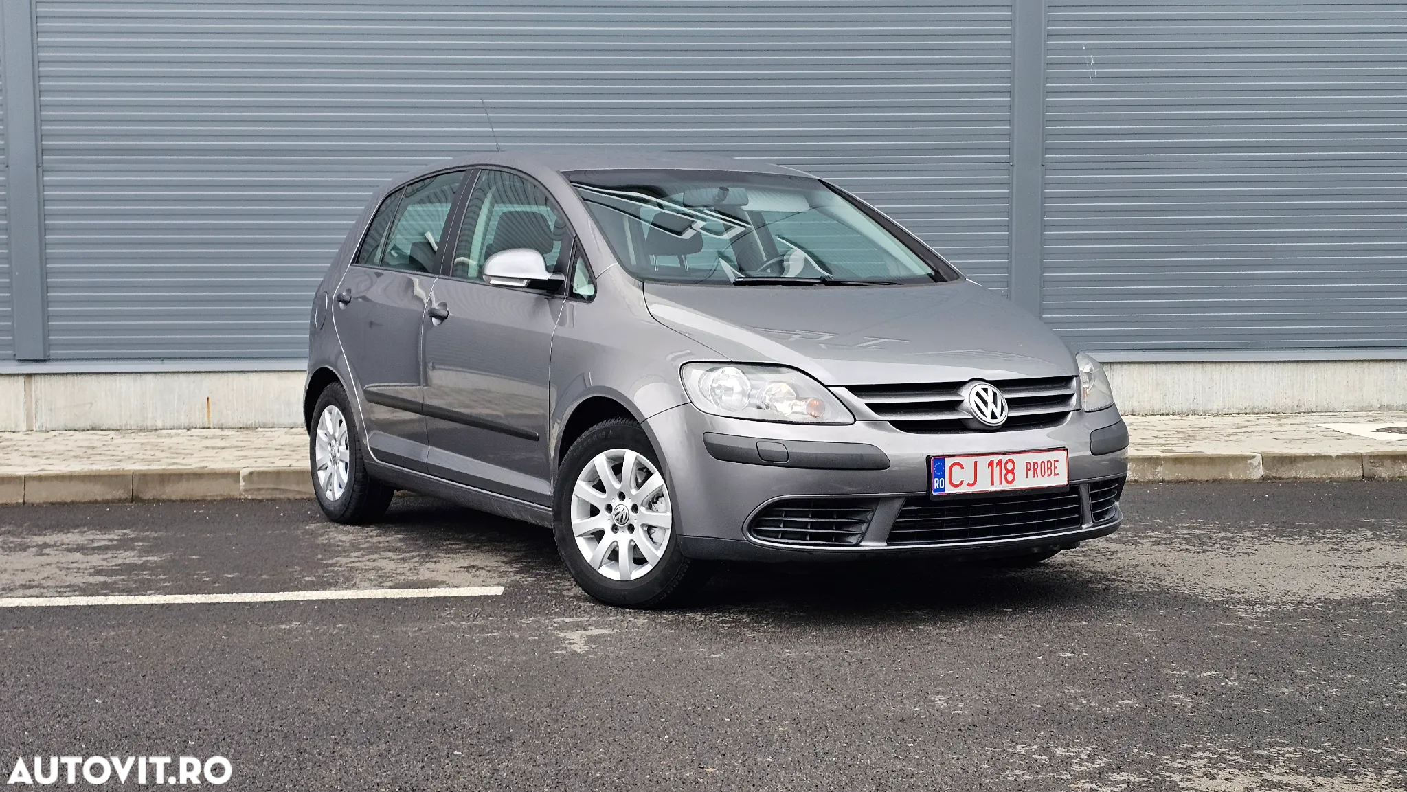Volkswagen Golf Plus 1.9 TDI Comfortline DPF DSG - 4