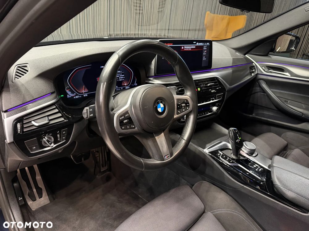 BMW Seria 5 520d xDrive M Sport sport - 7