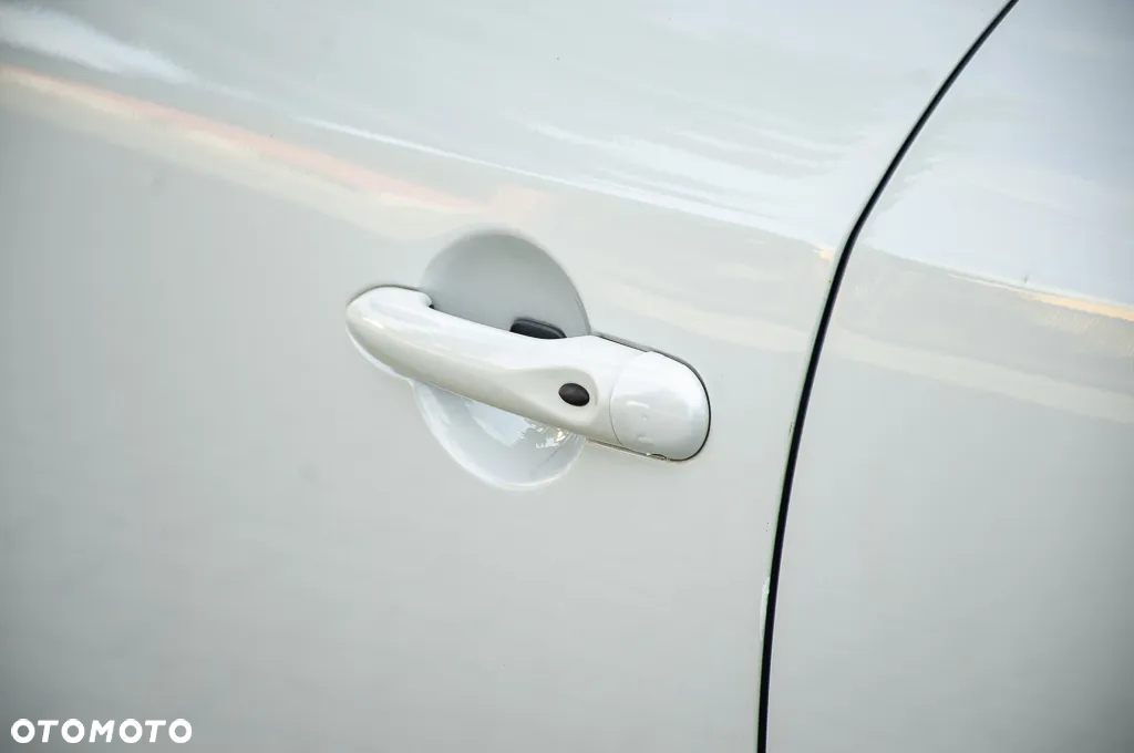 Renault Megane ENERGY TCe 115 Start & Stop Bose Edition - 28