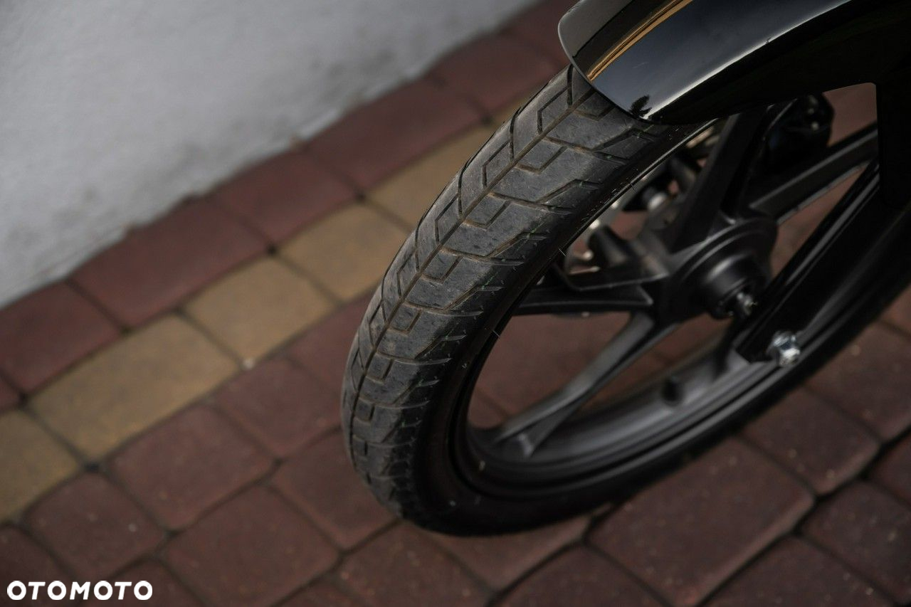 Honda CB - 8