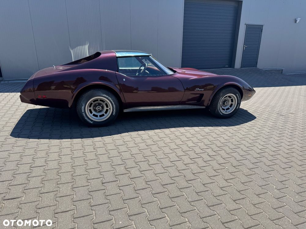 Chevrolet Corvette - 15