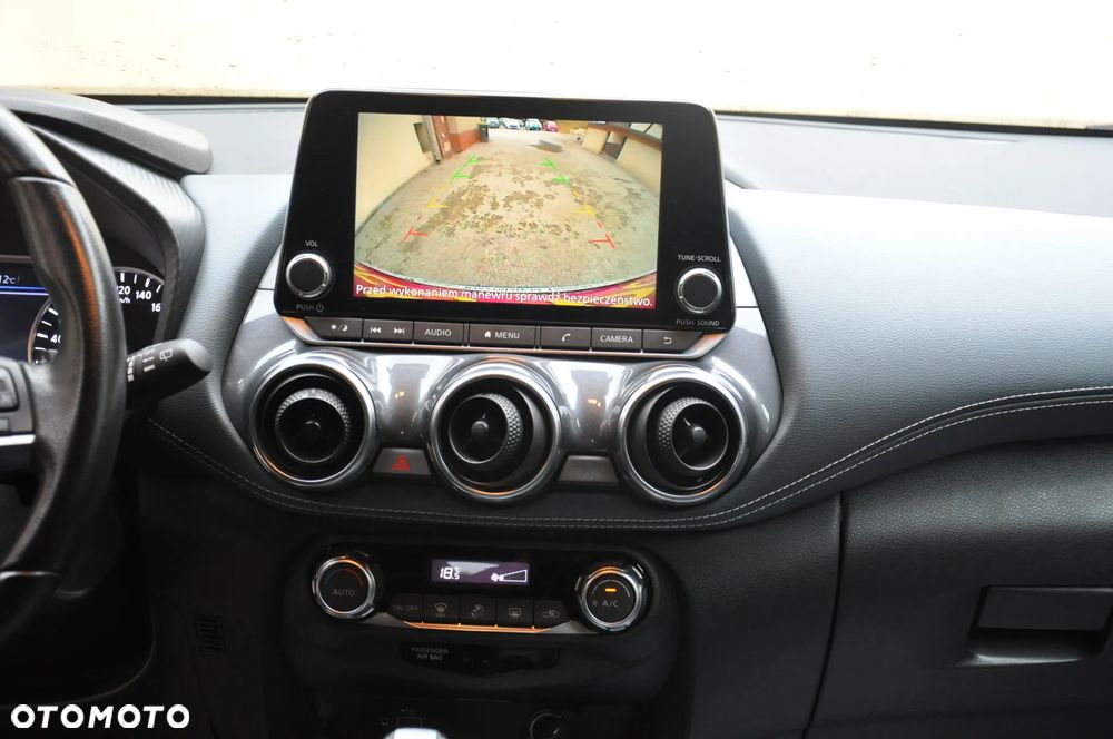 Nissan Juke 1.0 DIG-T N-Connecta DCT - 8