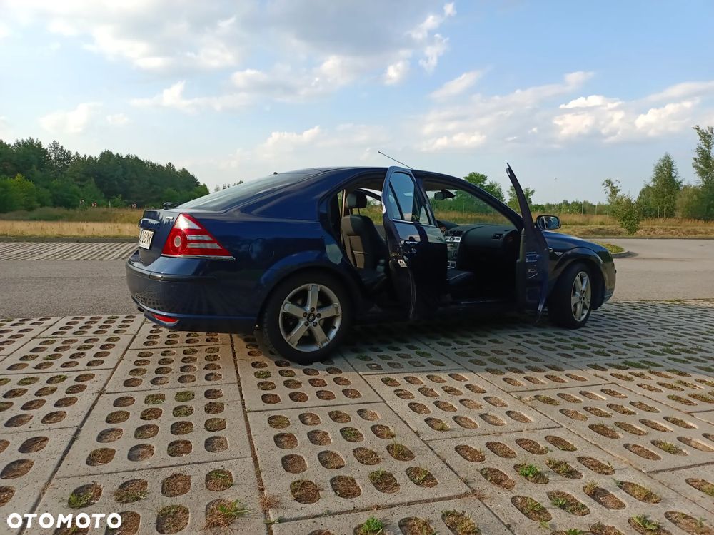 Ford Mondeo - 13