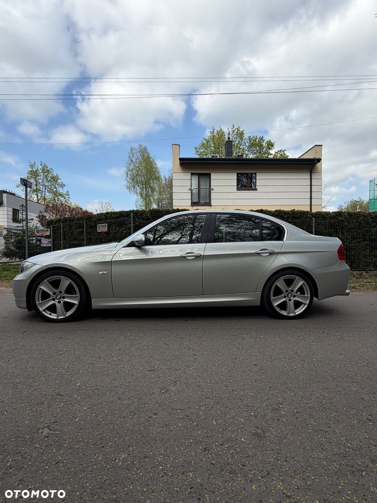BMW Seria 3 325i - 5