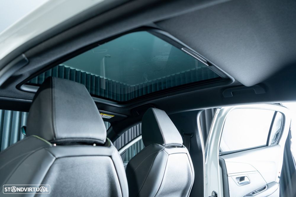 Peugeot 208 PureTech 100 EAT8 GT Pack - 10