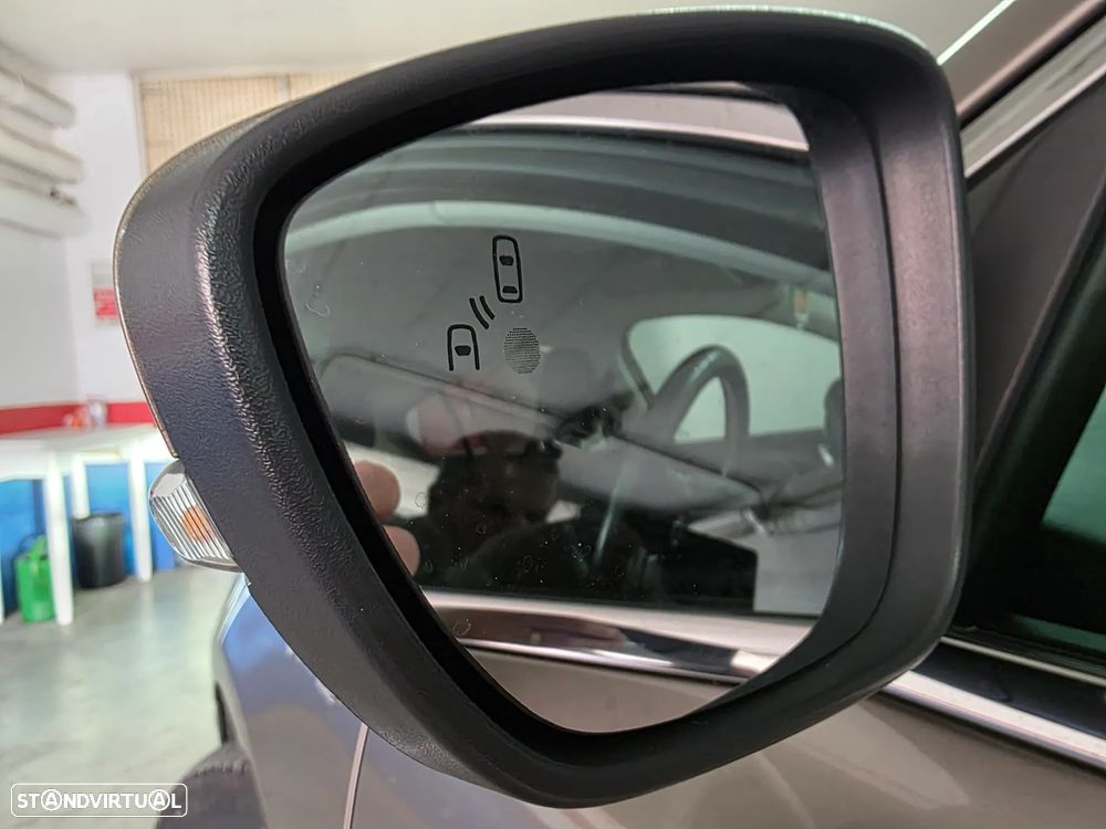 Ford Focus 1.5 TDCi ECOBlue Vignale - 13