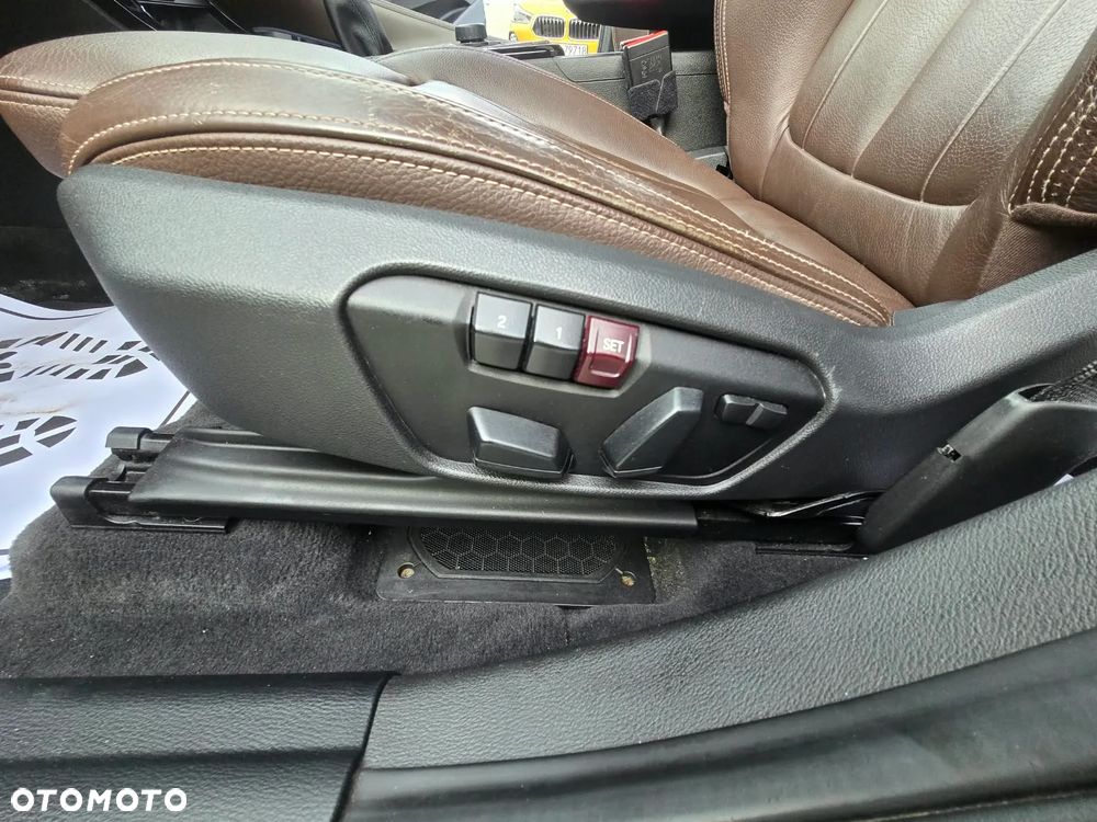 BMW X1 xDrive28i xLine - 19