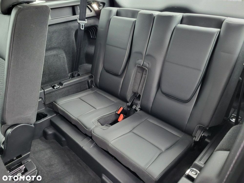 Land Rover Discovery Sport - 24
