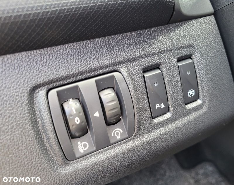 Renault Clio Energy dCi 90 Start & Stop LIMITED - 36