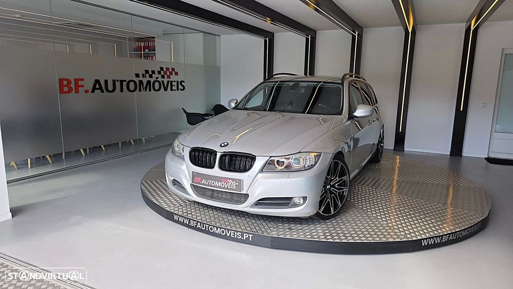 BMW 320 d EfficientDynamics Navigation - 1