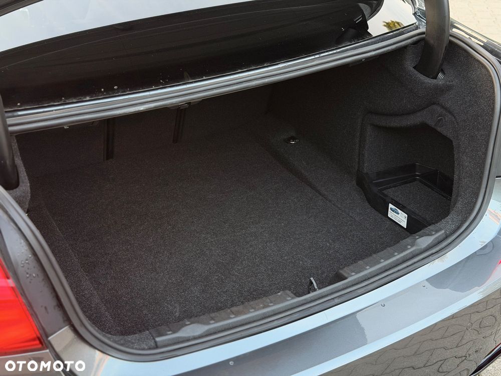 BMW Seria 3 320i xDrive M Sport - 18