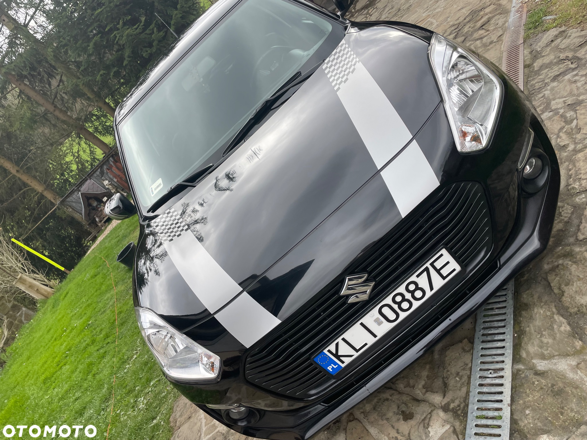 Suzuki Swift 1.0 T Premium Plus - 3