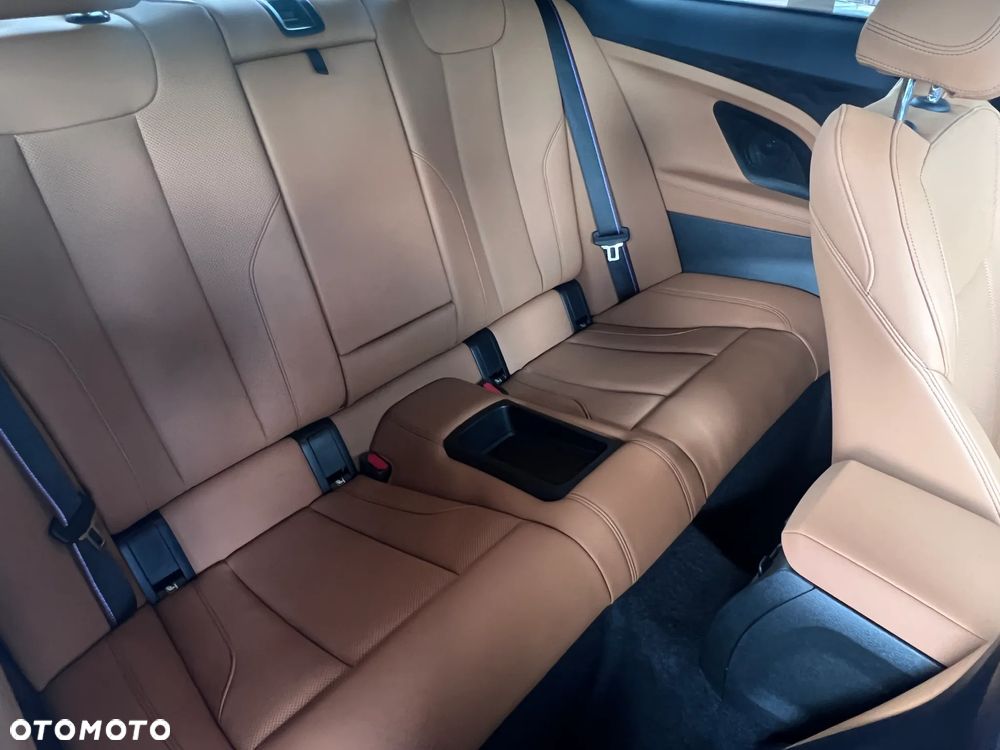BMW Seria 2 M240i xDrive - 11