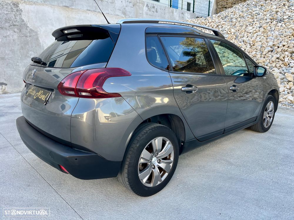Peugeot 2008 1.2 PureTech Style - 15