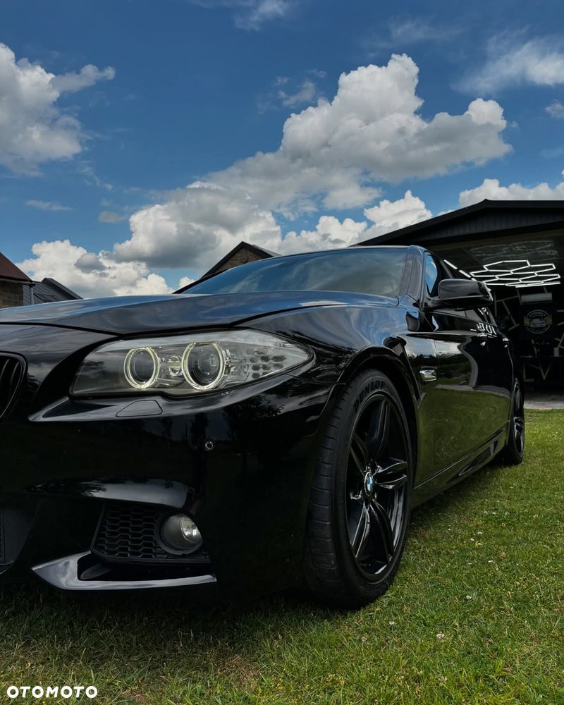 BMW Seria 5 528i Sport-Aut - 2