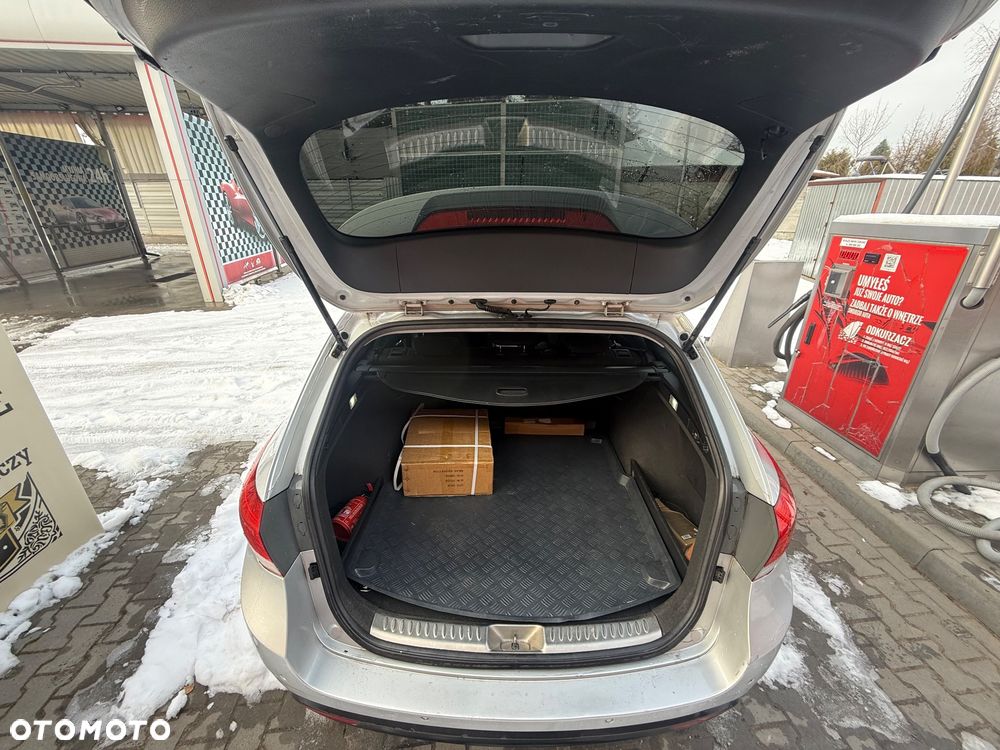 Hyundai i40 1.7 CRDi Comfort + - 5