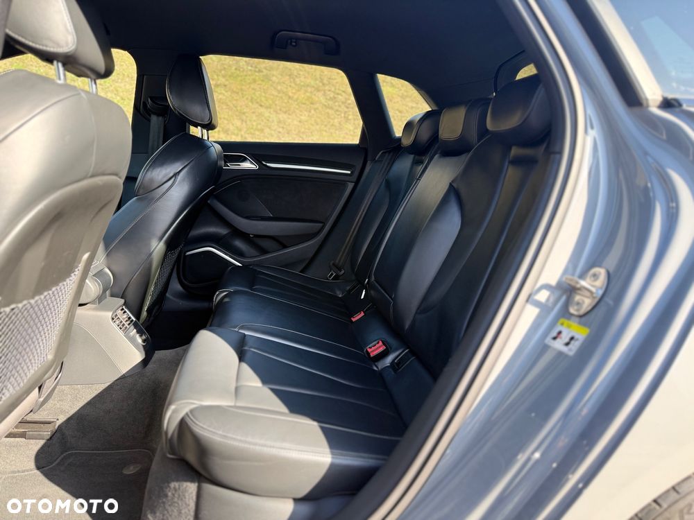 Audi RS3 Sportback - 12