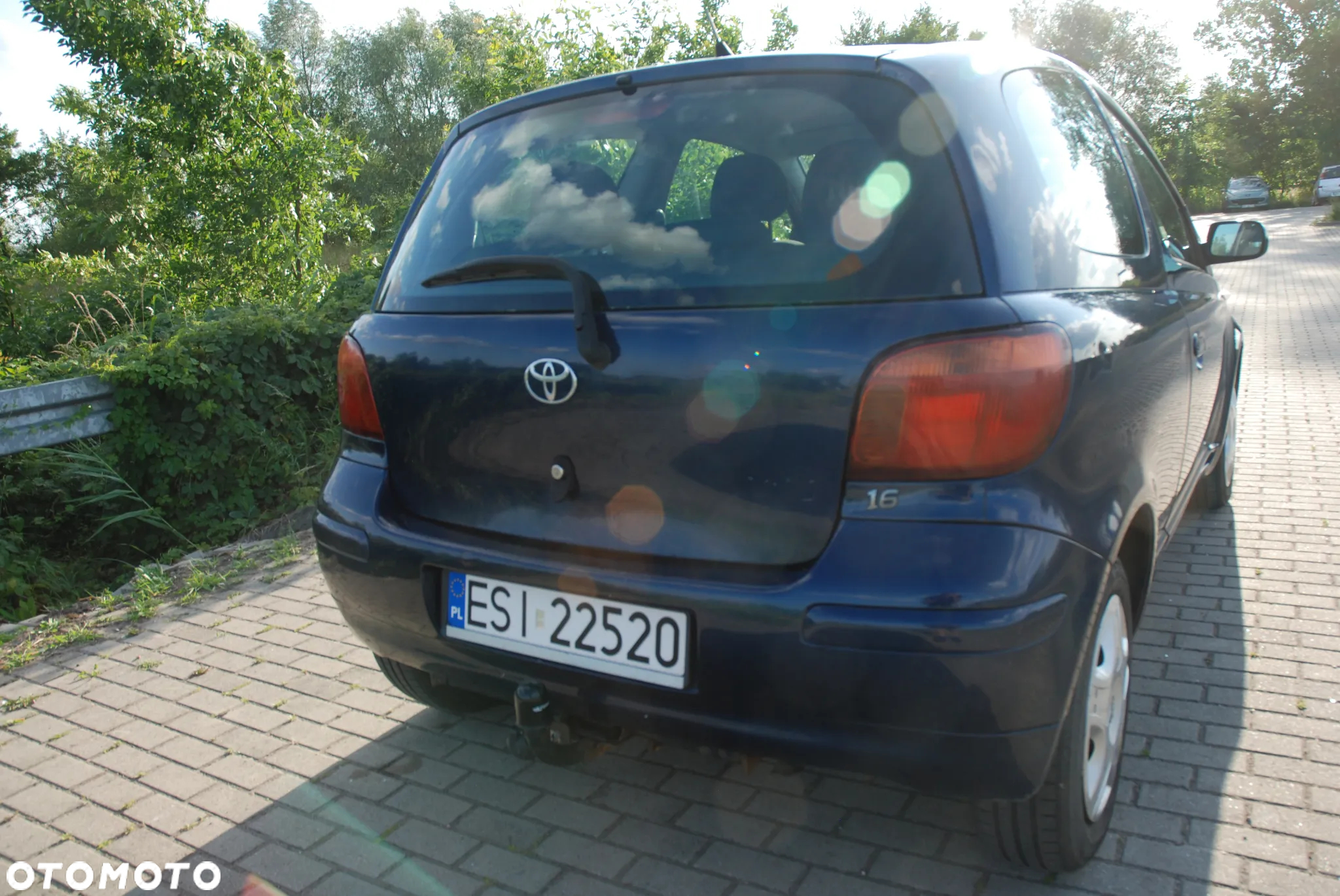 Toyota Yaris 1.0 - 8