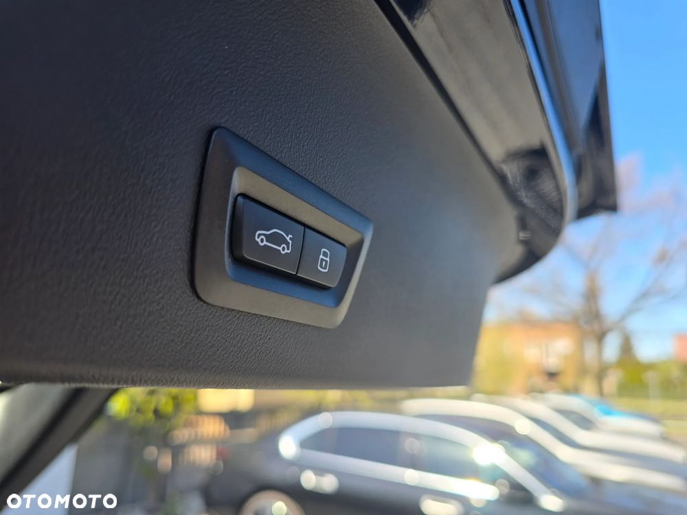 BMW X3 xDrive20d mHEV - 32