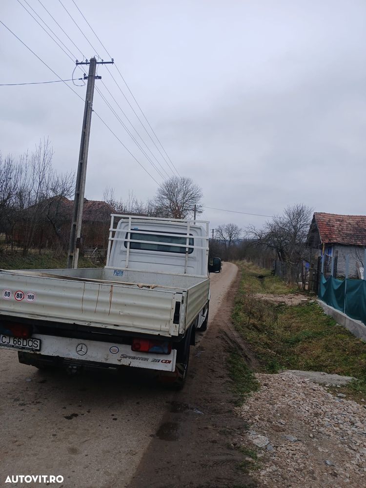 Mercedes-Benz Sprinter - 1