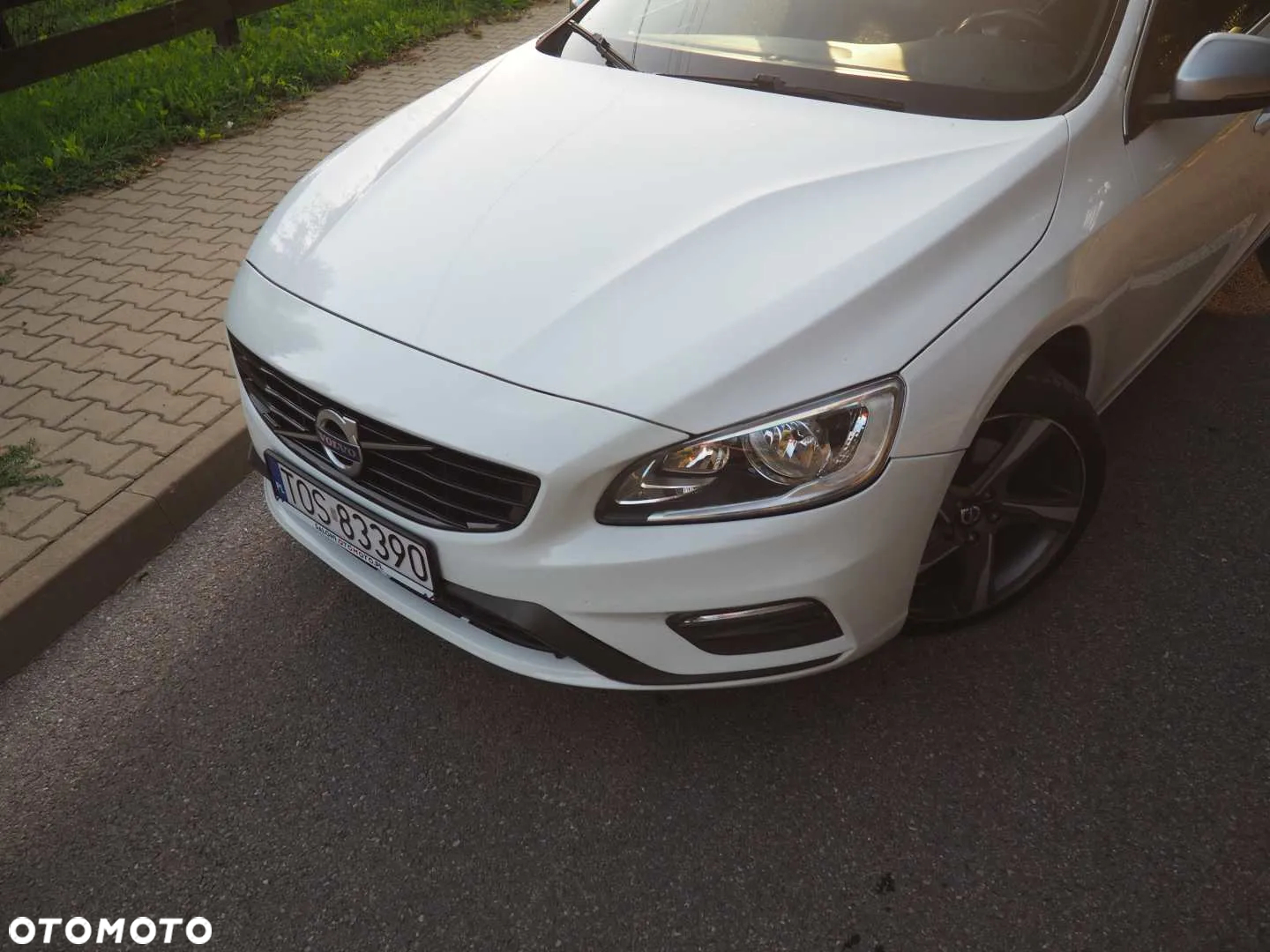 Volvo V60 D3 Geartronic R-Design - 35