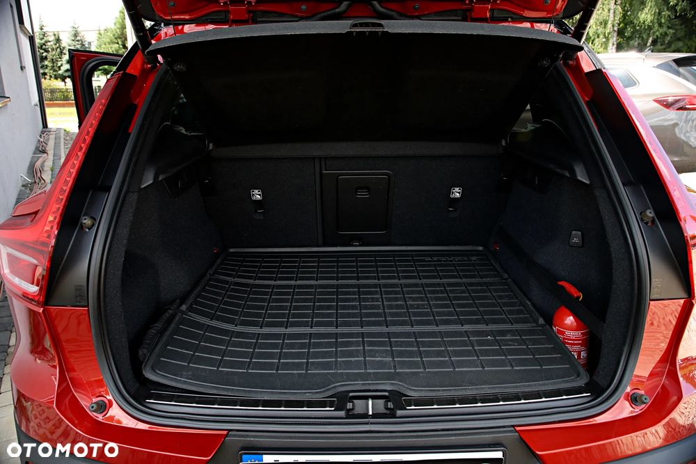 Volvo XC 40 T4 AWD R-Design - 26