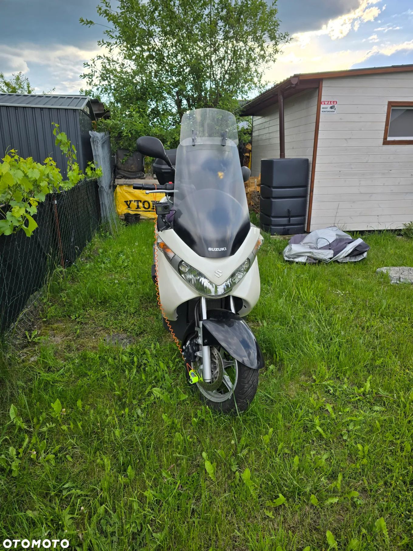 Suzuki Burgman - 1