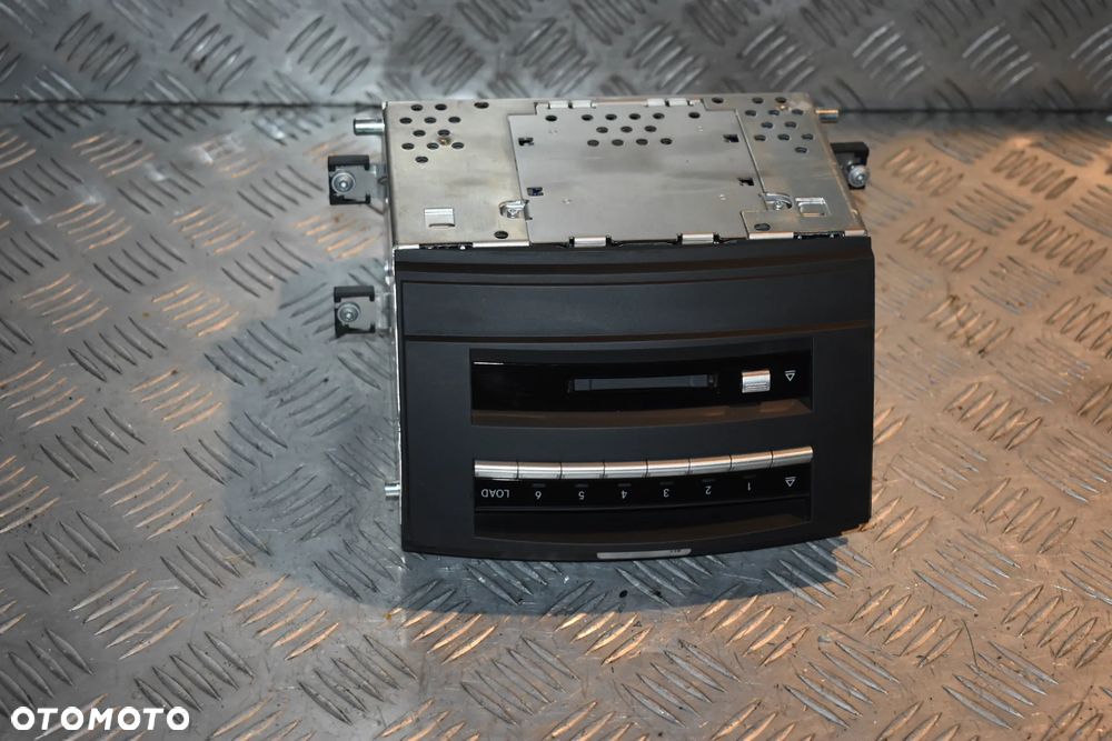 Mercedes s-klasa W221Radio Zmieniarka navi A2218708093