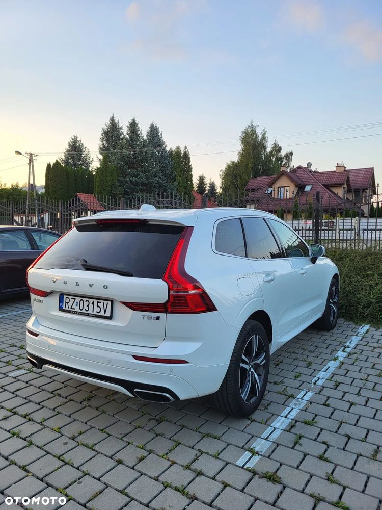 Volvo XC 60 T5 R-Design - 11