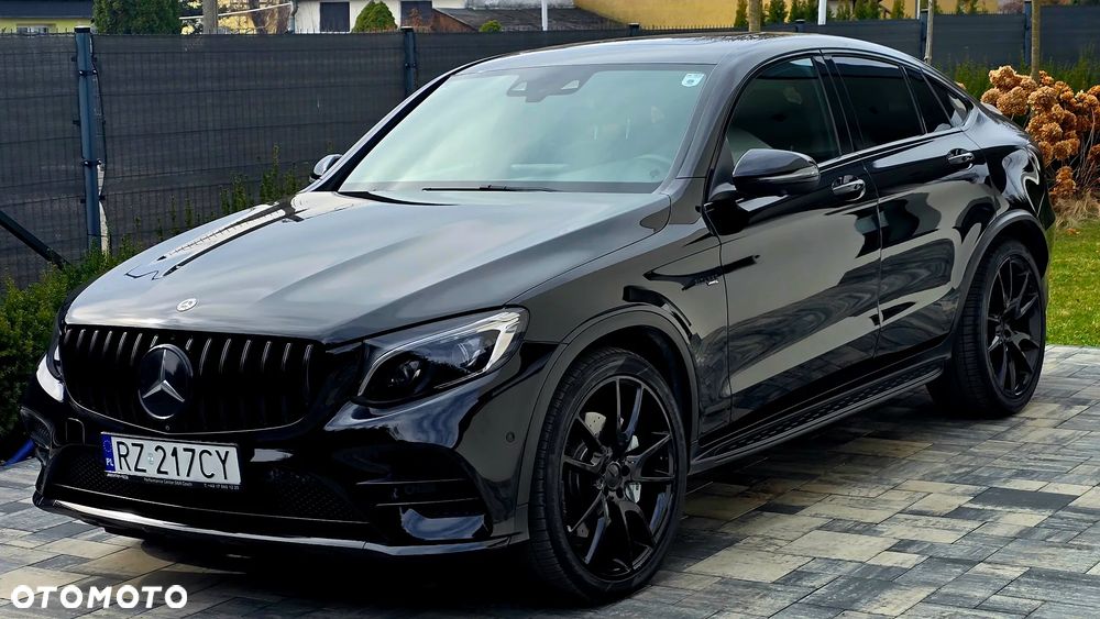 Mercedes-Benz GLC - 1