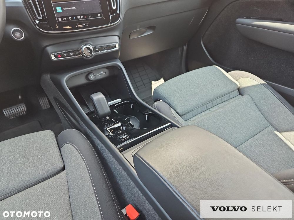 Volvo XC 40 - 26