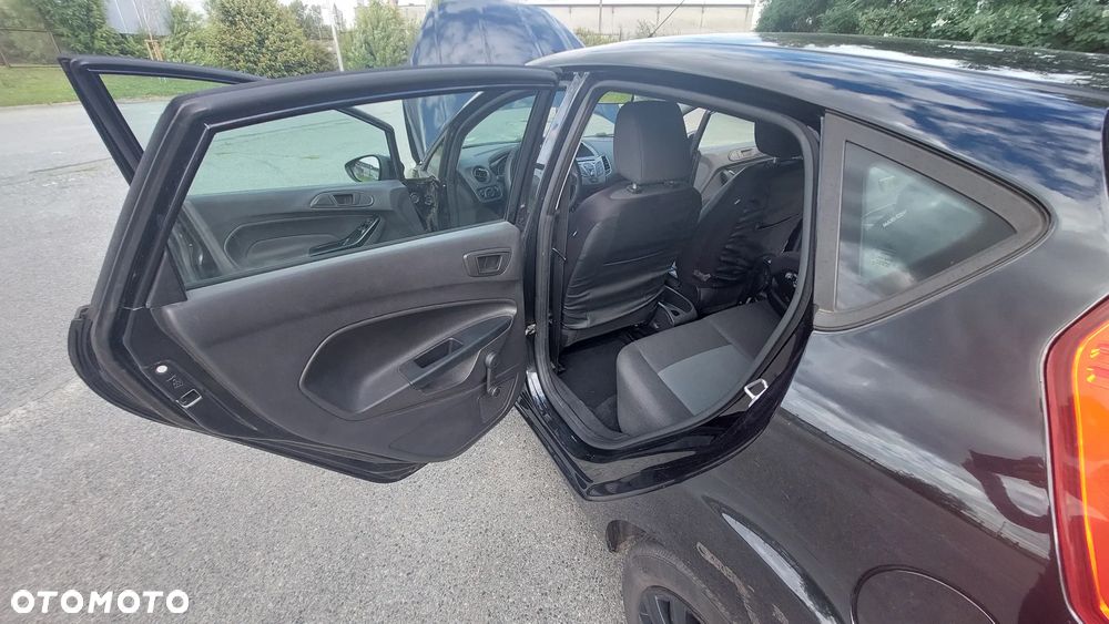 Ford Fiesta - 16