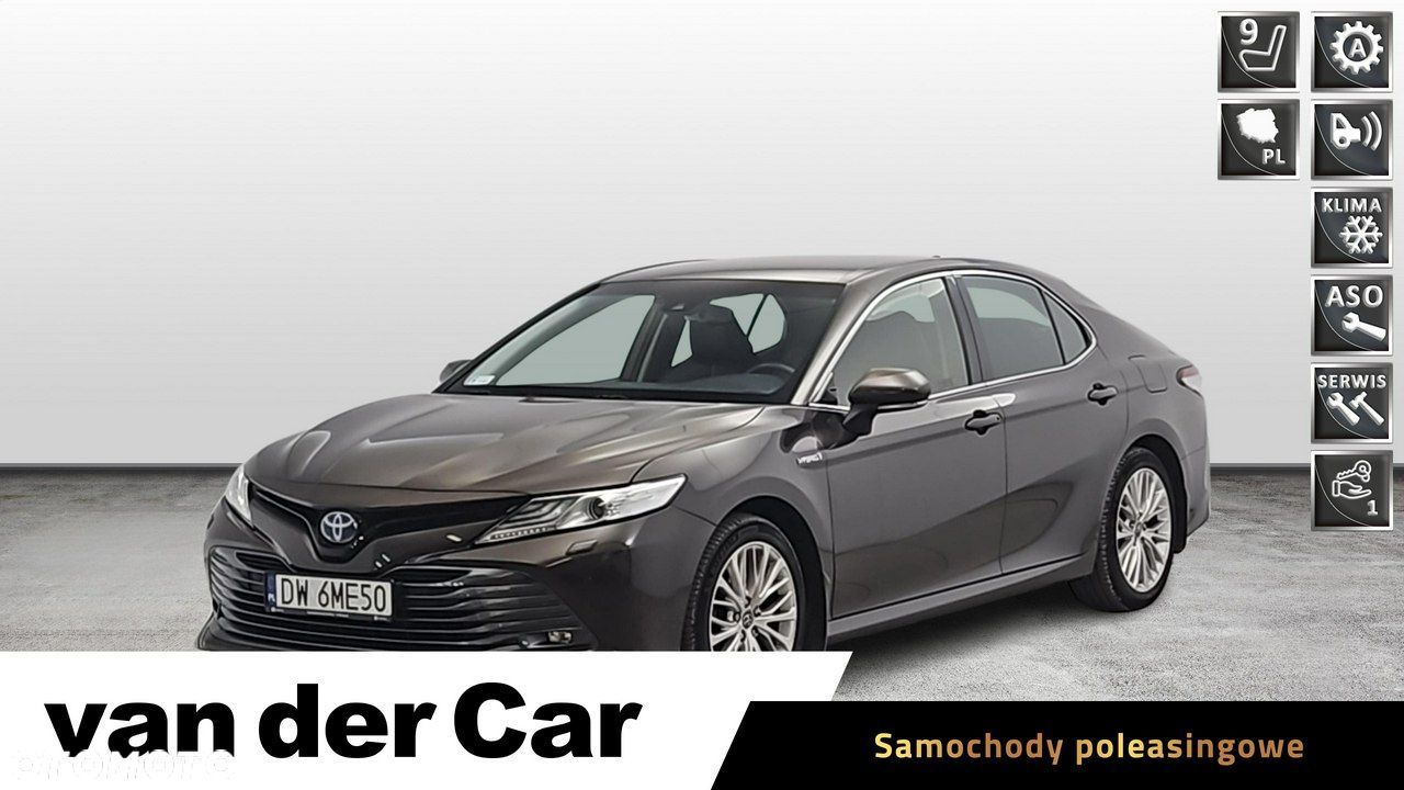 Toyota Camry - 1