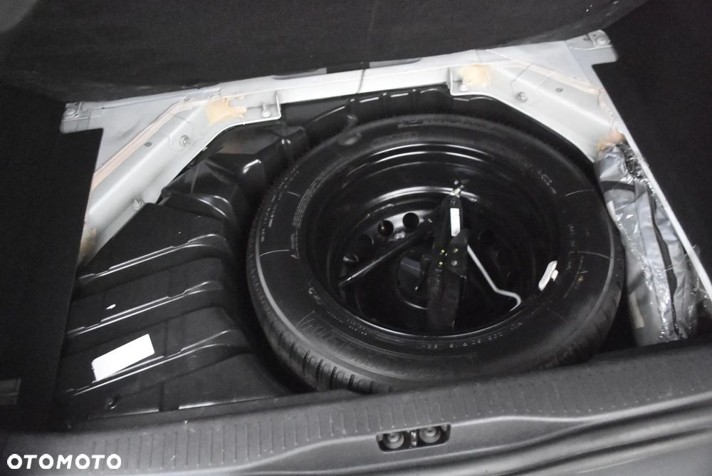 Renault Scenic 1.5 dCi Authentique - 16