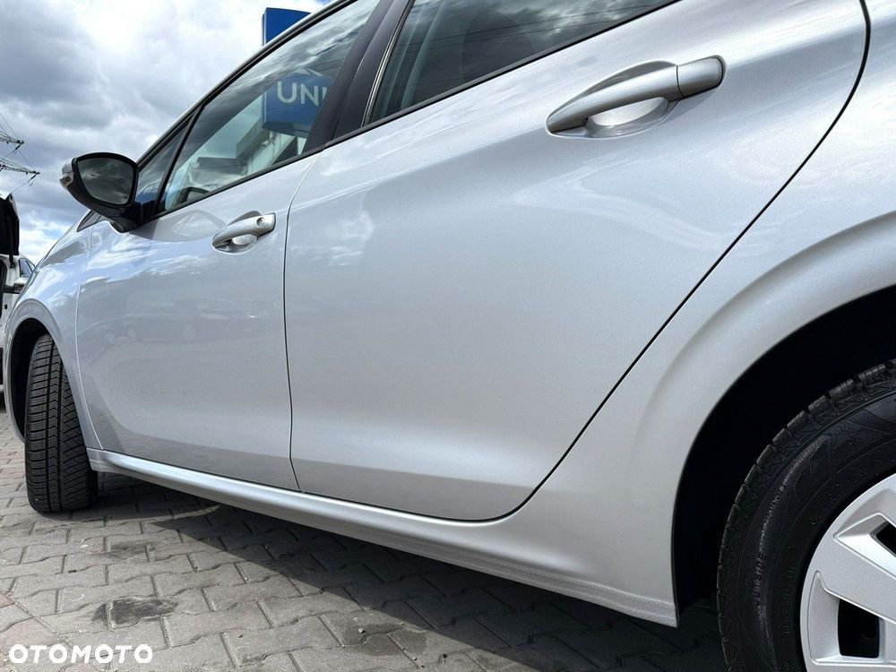 Peugeot 208 PureTech 82 Start & Stop Allure - 39