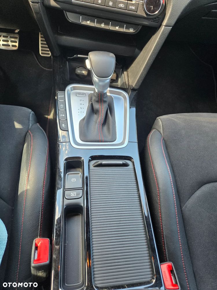 Kia ProCeed - 22